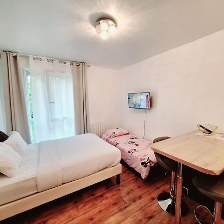 Studio Alpha - 2Min By Train To Disneyland Or 20Min Walk - 5Min Walk To "Val D'Europe" Station Montévrain Eksteriør billede