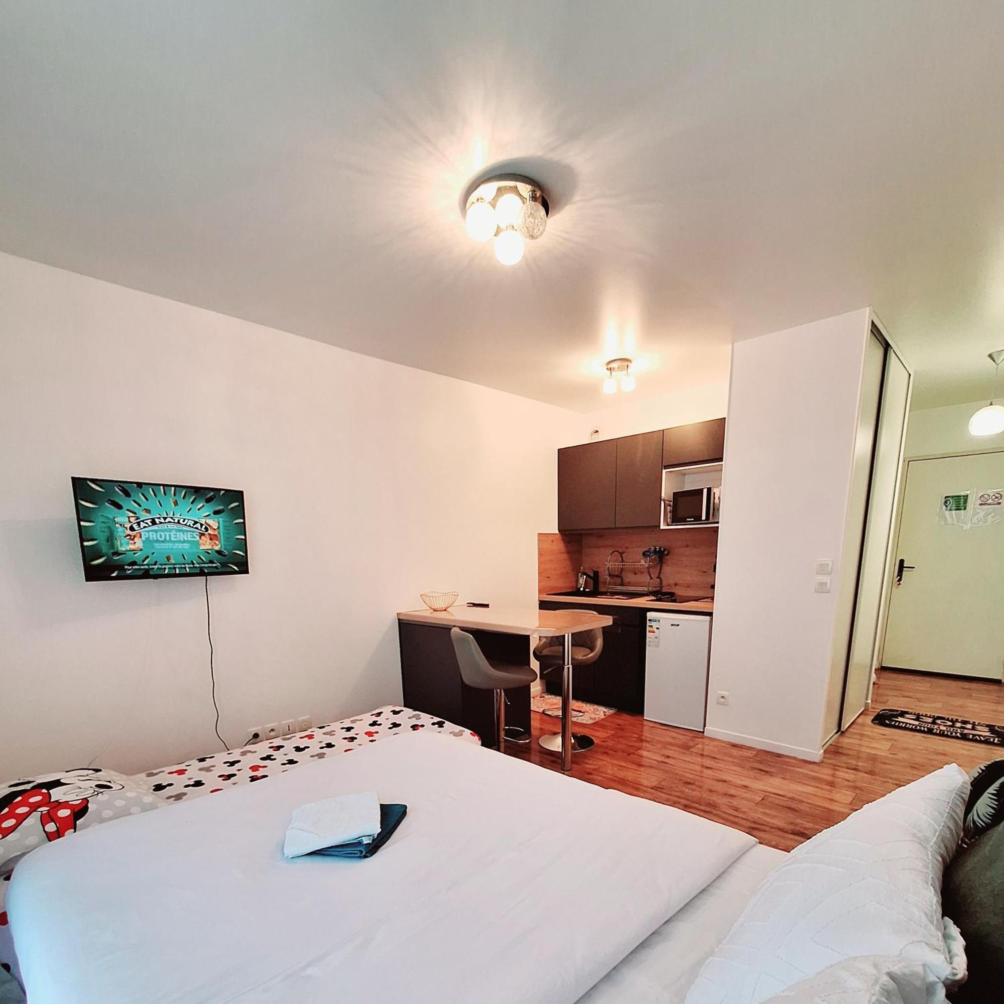 Studio Alpha - 2Min By Train To Disneyland Or 20Min Walk - 5Min Walk To "Val D'Europe" Station Montévrain Eksteriør billede